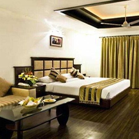Hotel Parkland Chirag Enclave Neu-Delhi Exterior foto